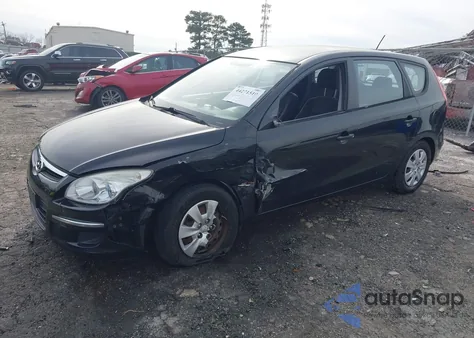 2011 Hyundai Elantra Touring Gls z USA, uszkodzony, nr VIN KMHDB8AE1BU091744